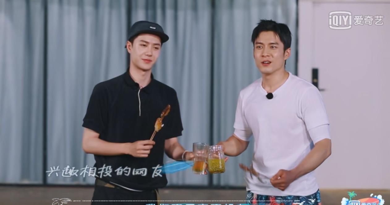  王一博|直男王一博《夏日冲浪店》，3个细节成为全场焦点，不愧宝藏男孩