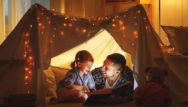  宝宝|孩子大脑发育高峰期出现在3岁！家里不穷的要求这4样不断