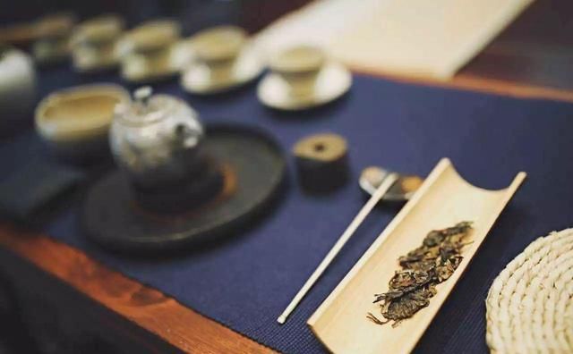 越来越|越来越多的人说到“口粮茶”，那么什么是“口粮茶”？