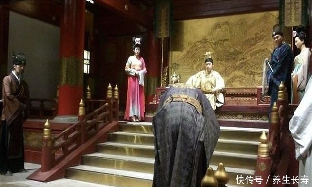 秦桧的后人, 科举时被乾隆质问, 只答七个字