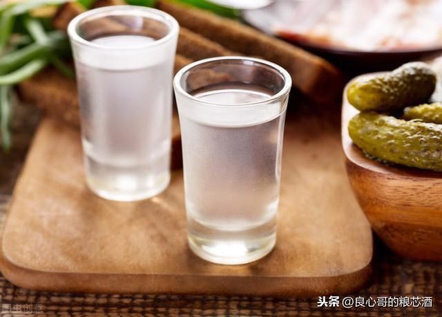 纯粮白酒|白酒都会喝，你会品吗？怎么判断是不是粮食酒？