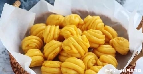 孩子|南瓜和面粉这样做,孩子10分钟吃一盘,既能当主食,又能当零食