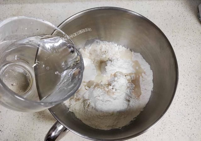 香味|西北人做馍馍离不开的苦豆粉，颜色好看还有股香味，你吃过吗？