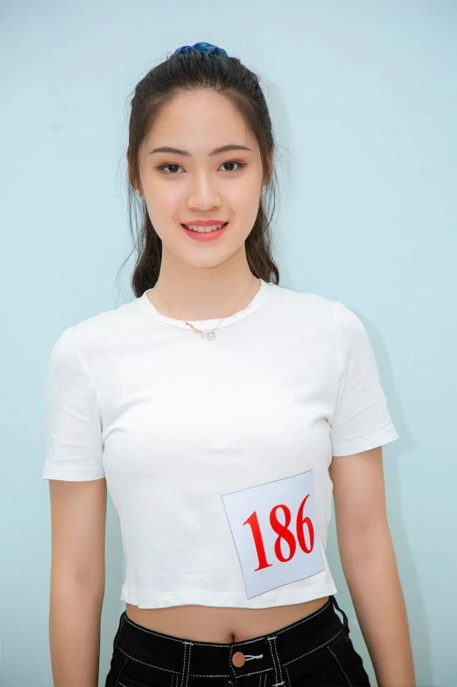  重庆|80位重庆小姐复赛选手齐亮相，小姐姐邀你投票喽！