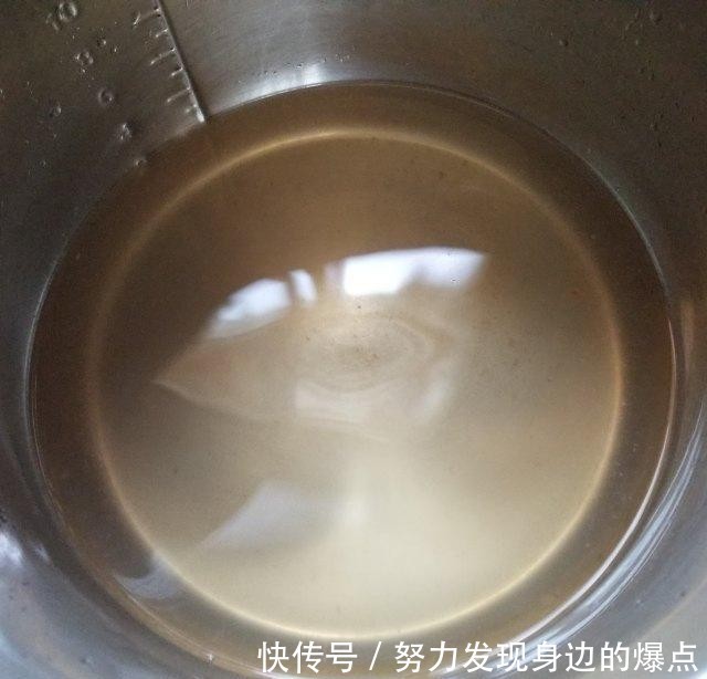 滋润|椰青猴头菇鸡汤,清甜滋润养胃