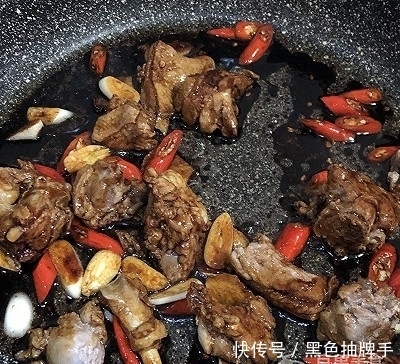 盘中待用|香辣啤酒烧鸭块的做法