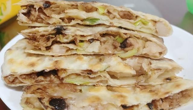 在家|教你在家烙肉饼,皮酥肉嫩层又多