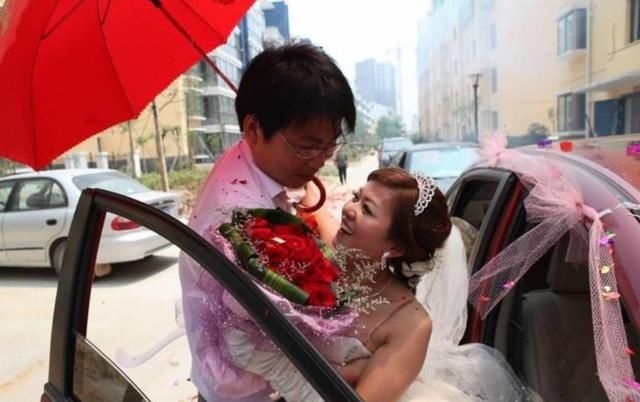 李先生|新娘讨要9万下车费，新郎被激怒，钱没有，哪里来的回哪去