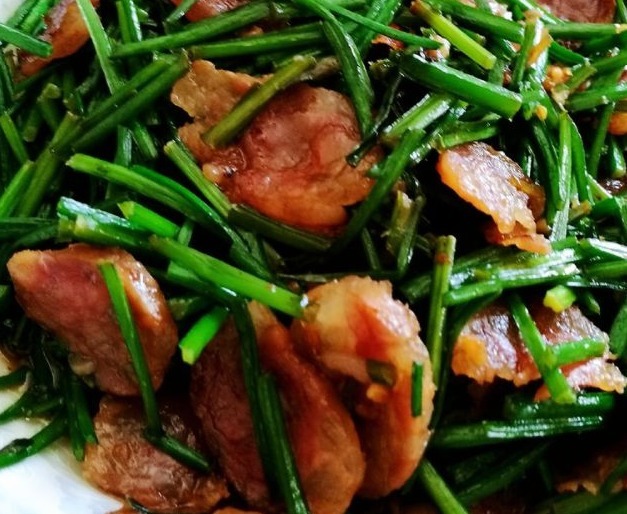 一口气|此菜不用放盐,既省事又下饭,家里孩子超爱吃,一口气吃2大碗!