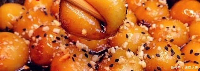 红糖水|三个土豆,一碗糯米粉,出锅后连汤都不剩