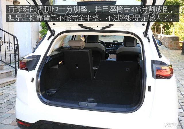 E01|第一款纯电SUV奔腾E01也能给你好看