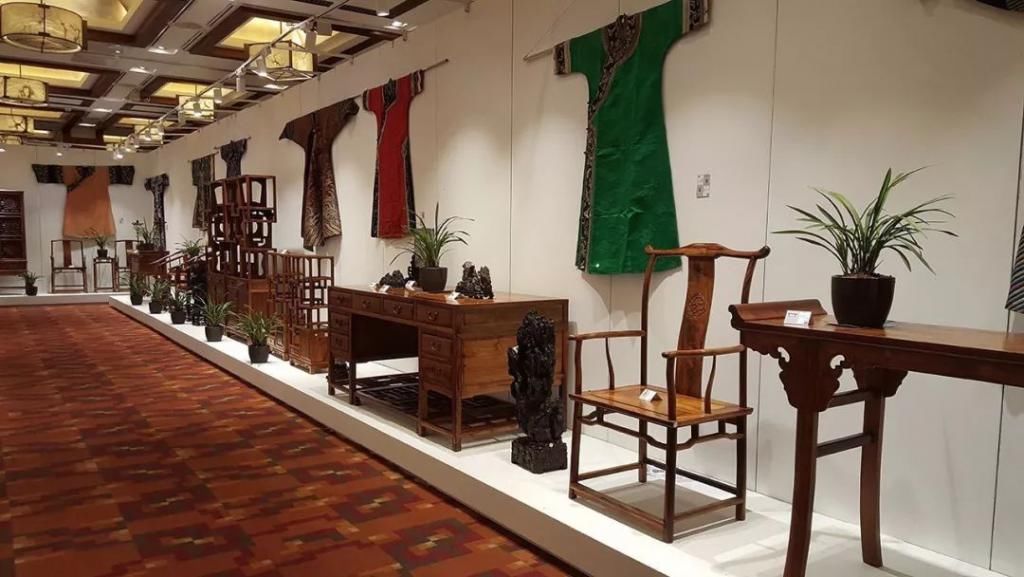  腰痛颈酸|越是有阅历的人，越喜欢红木家具？