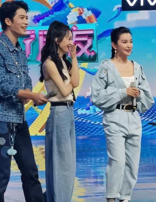  韩庚|赵丽颖王一博录制《快本》，将代表和颂传媒乐华娱乐PK，还有韩庚