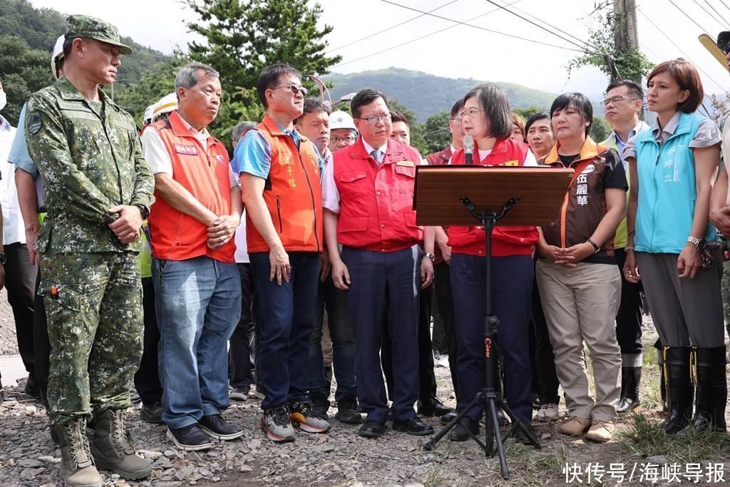 蔡英文南投勘灾造成交通堵塞两小时？台粉专揭“云豹出巡”黑历史