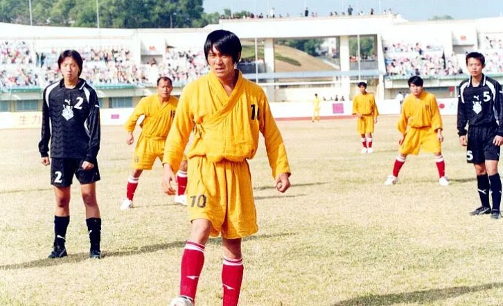  双丰收|日本票房大卖28亿日元，这部2001上映的无厘头喜剧电影票房口碑双丰收