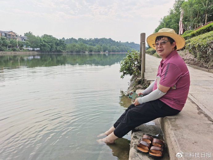 民间|他是龙溪河上的民间河长