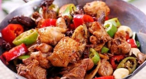  鸡肉|多给家人吃的营养菜，香气四溢，营养美味，比红烧鸡辣子鸡好吃