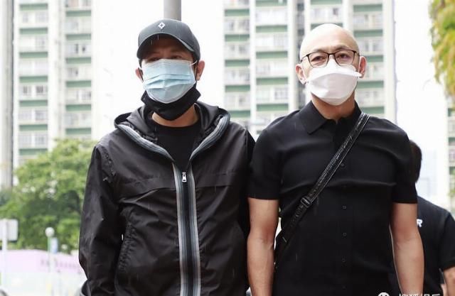 买房|娱乐日报|阿娇酒店发生意外;王思聪疑又带美女买房;吴磊里程遭私生饭盗用?