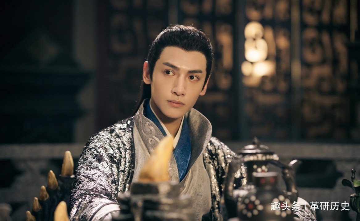 屈辱|他和姐姐一起被纳入后宫，在皇帝身侧受尽屈辱，称帝后攻入长安