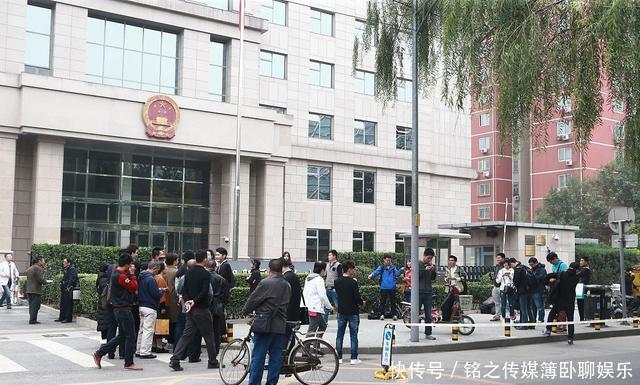 离婚|新郎接亲途遭车祸致瘫,获赔80万,新娘离婚要分40万法院这样判