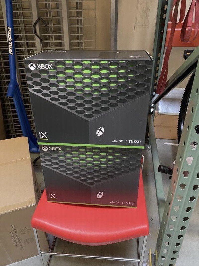 Xbox|微软 Xbox Series X/S 包装盒曝光：黑白配实锤，比想象中大