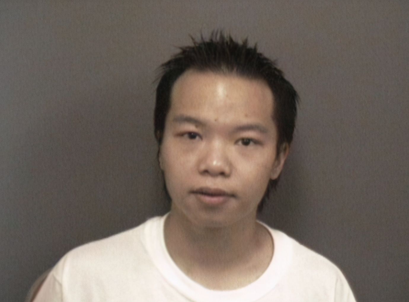 弗朗西斯|检察官种族歧视言论曝光，美华裔少女杀双亲案17年后反转