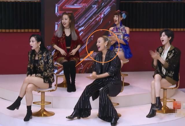  度夺|王霏霏观众喜爱度夺第一，宁静下意识动作被拍，是否服气一目了然