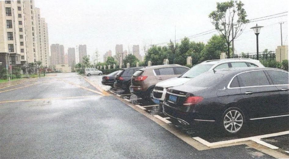 男子|青浦一男子将自己“弹”进了看守所,凶器竟然是…