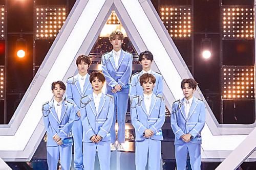  制作人|天空少年成团，左林杰获第二名，却只关注2位导师，看清是谁是感恩的人