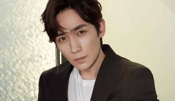  王一博|年度最受欢迎男演员评选，朱一龙第三王一博第二，第一名断层领先