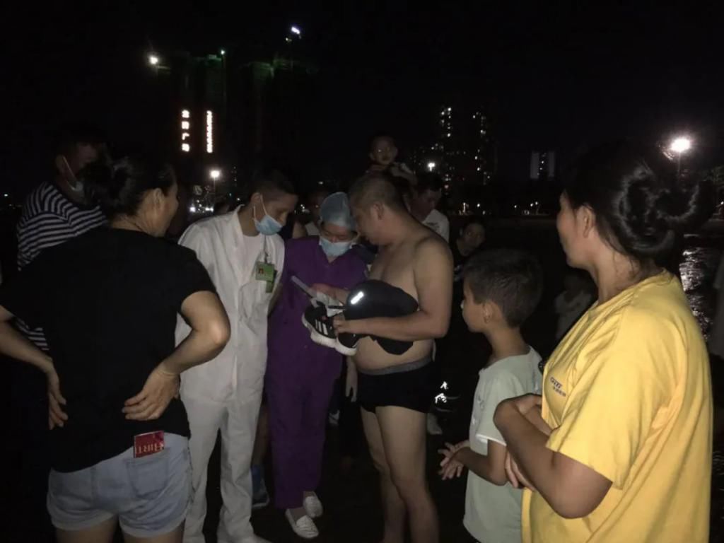 溺亡|噩耗传来!3人溺亡...母亲岸边痛哭!暑假即将到来,千万别让娃娃下河洗澡