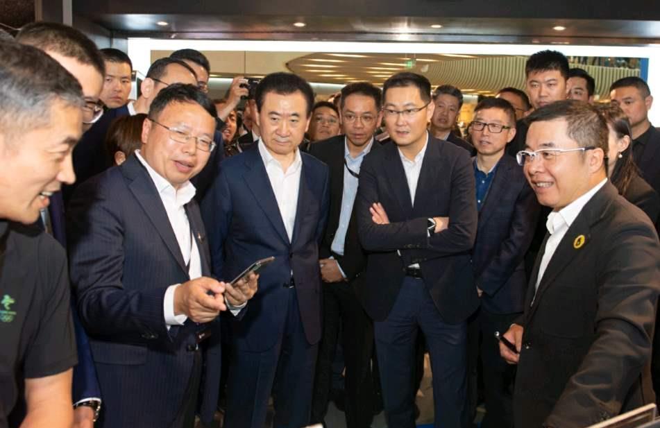  平台|又一电商平台解散，注册用户曾达2.6亿，今两个首富都“救不活”