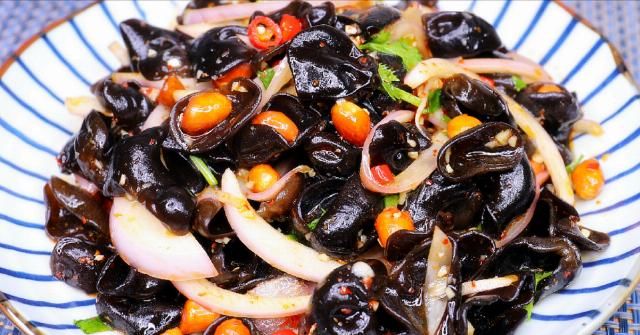  减肥|减肥食谱：木耳这样做太好吃了，不炒也不炸，既美味又减肥