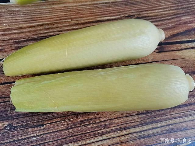  新鲜|新鲜玉米，直接冷冻是大错！饭店大厨都这样做，放1年照样新鲜！