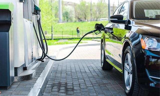  加油站|加油站内手机扫码支付会引发爆炸吗？