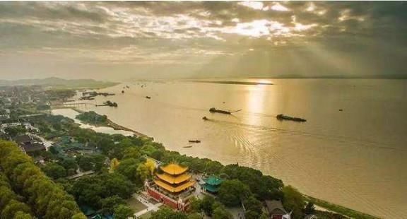  腰带|江湖豪客的手段：替人在腰带上打了十几个结，行走千里安然无恙