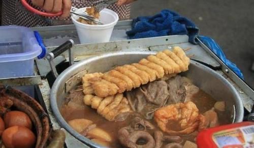 老奶奶|80岁奶奶卖“大乱炖”,15元1份,吃过的都说好,来晚就怕吃不到