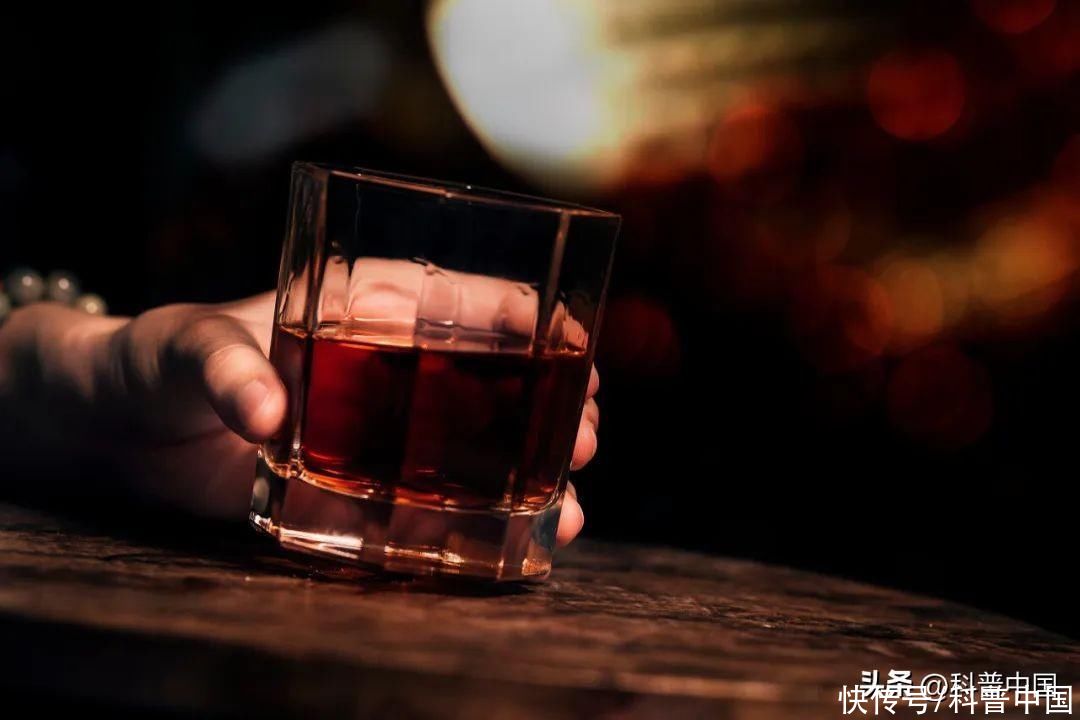 绿豆汤海带汤可以解酒吗(绿豆汤、海带汤、蜂蜜水，到底哪个能解酒？真相是……)