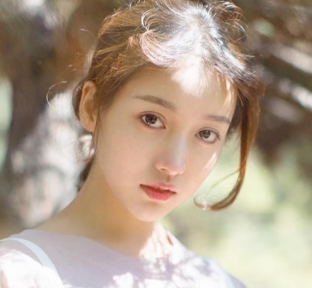  姜贞羽|创造营靠颜值占据热搜第一的姜贞羽，新综艺路透惊鸿一瞥惊艳到我