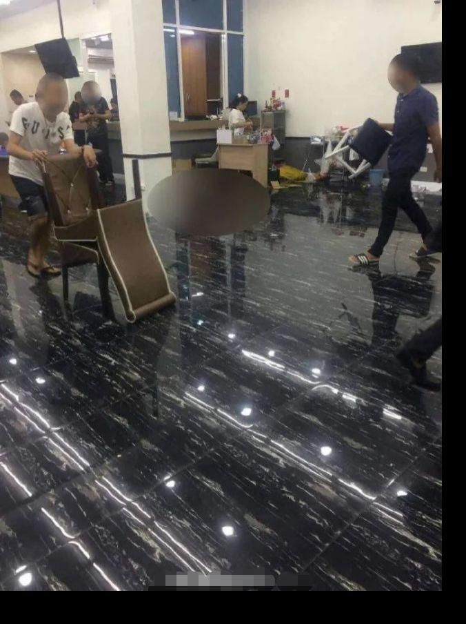  曼谷|曼谷夜间枪击惨案致数人死亡