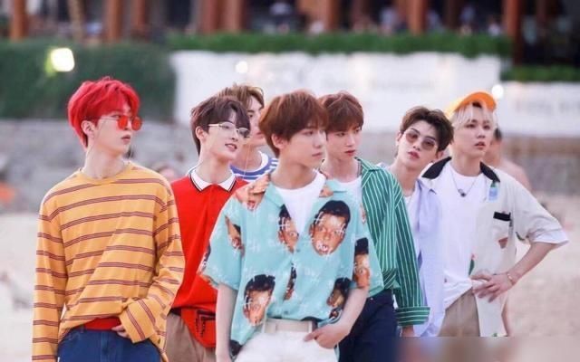  最低|人气全团最低唱跳皆废，想转型成综艺咖，他却被弟弟们带飞躺赢