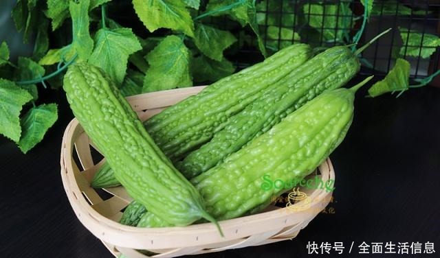 辣椒|苦瓜不管加什么炒,只要掌握这3个技巧,苦瓜不苦,翠绿爽口