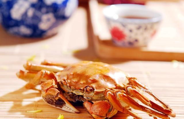 大闸蟹|吃大闸蟹的季节,还在用黄酒配吗?试试这些酒,吃出不一样的味道