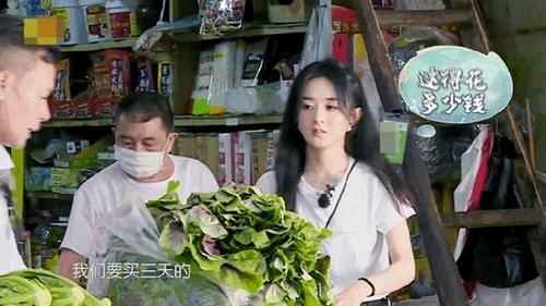  原因|《中餐厅4》赵丽颖无奈落泪！得知原因后，网友：活该你这么红