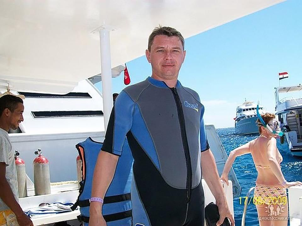 殴打|俄女童为好玩谎称被侵犯 无辜司机被她父母殴打致死