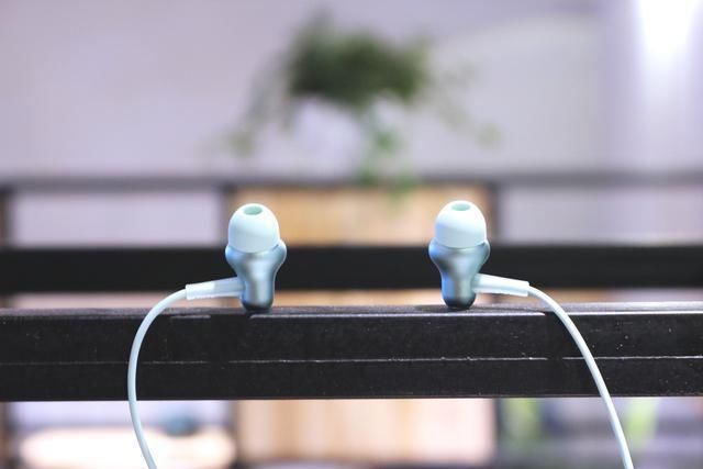  西圣蓝牙|适合女生的无线蓝牙耳机，五款最受女生欢迎品牌大盘点