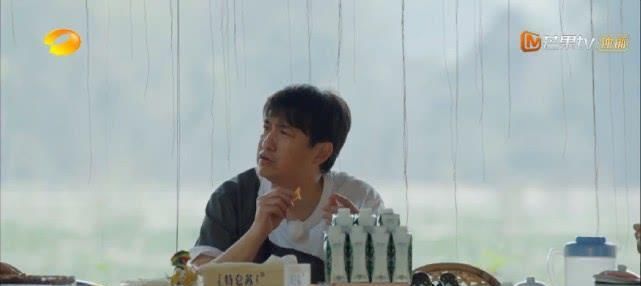  真的|周迅吃2碗饭不怕胖，宋威龙助薇娅卖水果，半小时卖570万元真的吗