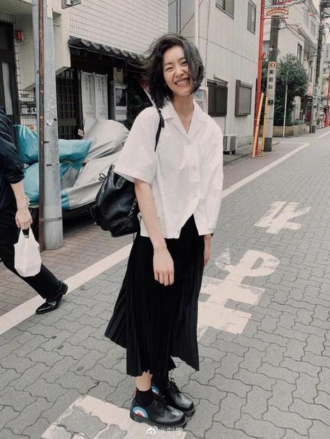  佛系|周迅刘雯变综艺咖 我却种草了她们的“佛系”穿搭