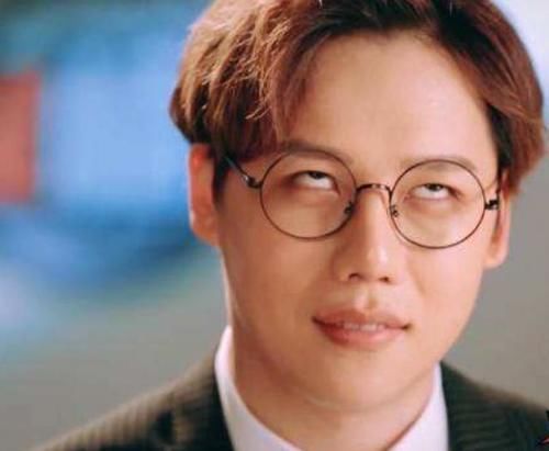 丁太|丁太昇嘲讽刘维综艺混子 李佳航犀利反击 乐评人遭全网嘲讽