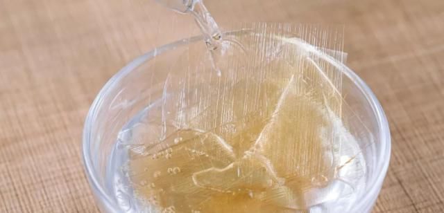  慕斯|这一块像奶酪的居然是慕斯! 最适合夏日的甜品, 烘焙新手就能做!